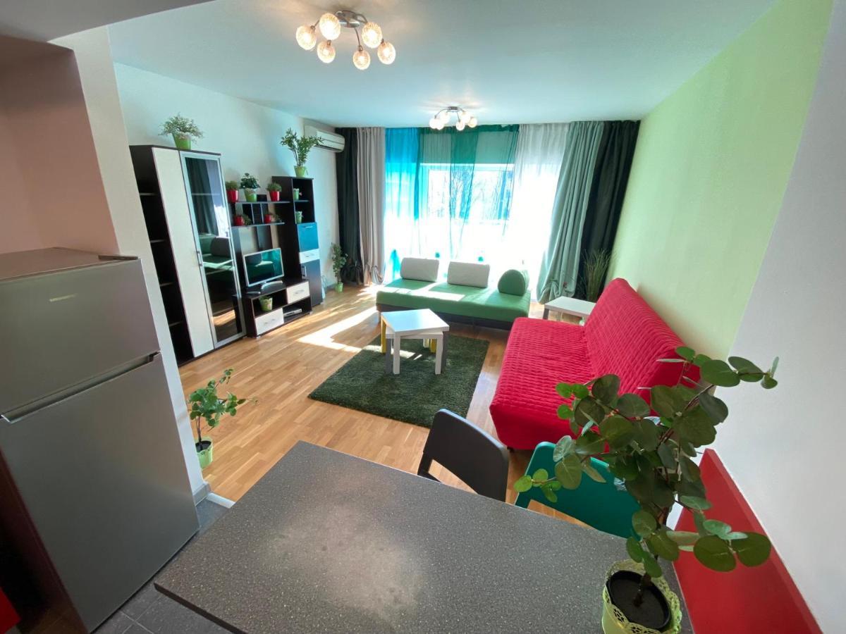 Green Apartment 214 With Private Parking Букурещ Екстериор снимка