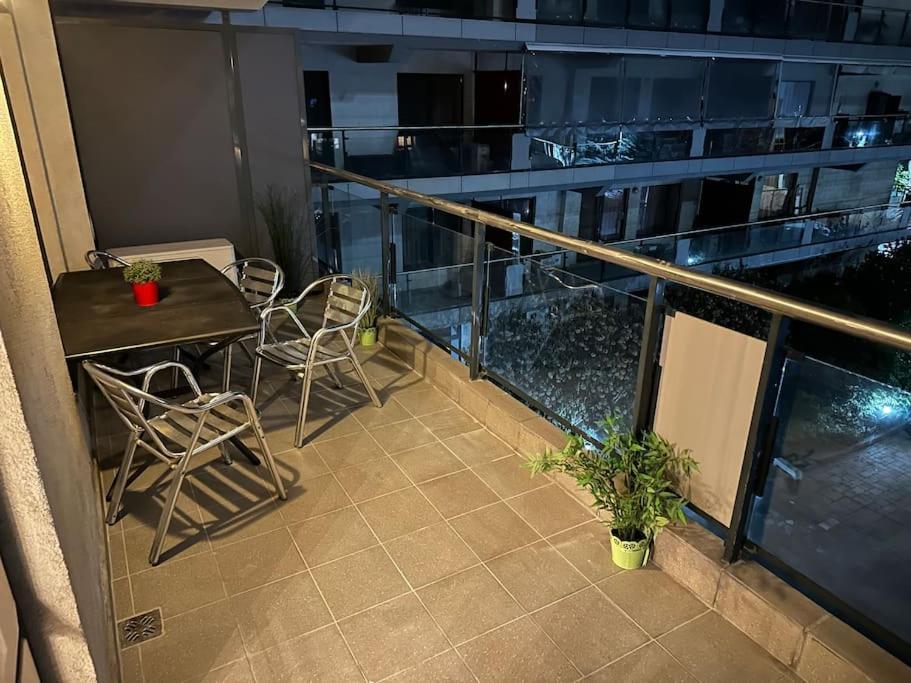 Green Apartment 214 With Private Parking Букурещ Екстериор снимка