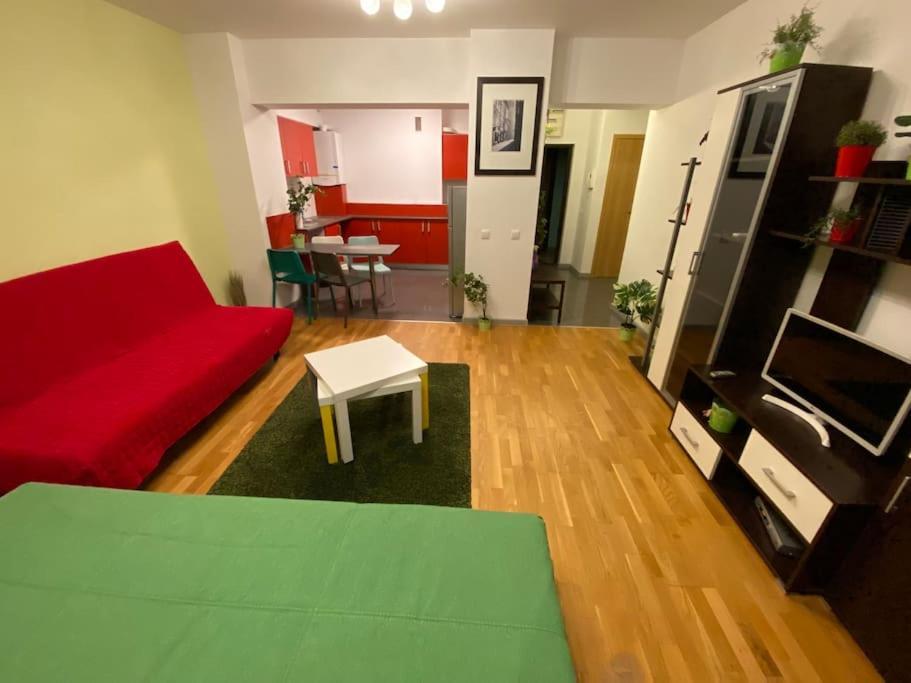 Green Apartment 214 With Private Parking Букурещ Екстериор снимка